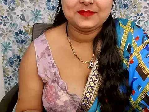 Snapshot of YOUR_URVI_ chatting on 02/25/26, 07:40 YOUR URVI online show from 02/25/26, 07:40