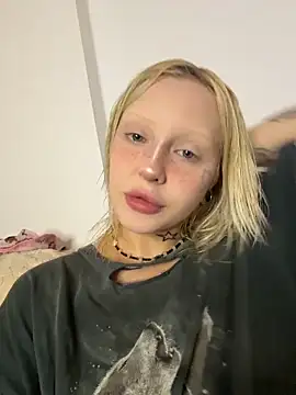 urlittlebaby666 online show from 02/24/26, 09:35