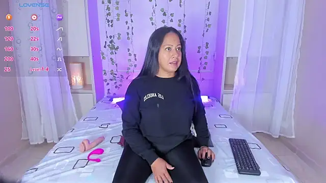 AllieBennet online show from 04/17/26, 07:39