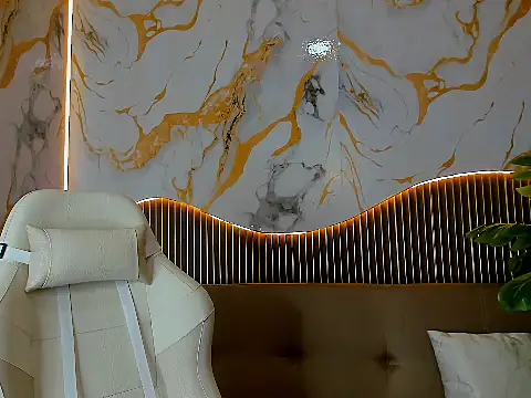 Snapshot of SilkNyx chatting on 02/26/26, 02:05 SilkNyx online show from 02/26/26, 02:05