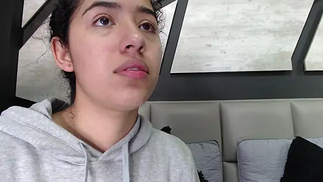 Snapshot of SilkNyx chatting on 03/01/26, 01:46 SilkNyx online show from 03/01/26, 01:46