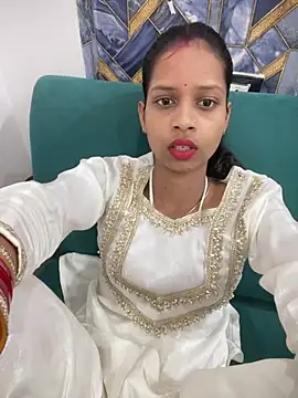 Snapshot of Rani1993 chatting on 02/24/26, 06:06 Rani1993 online show from 02/24/26, 06:06