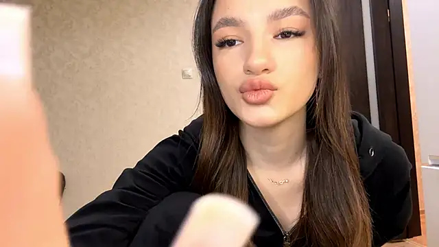 Snapshot of Kosandra_k chatting on 02/28/26, 04:08 Kosandra k online show from 02/28/26, 04:08