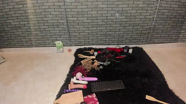 hillary bigbutt online show from 04/19/26, 11:53