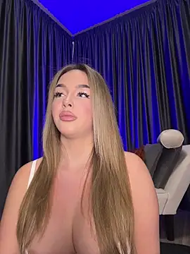 SelenneDreams online show from 02/20/26, 05:02