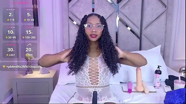 Chloe-Rose- online show from 04/10/26, 04:17