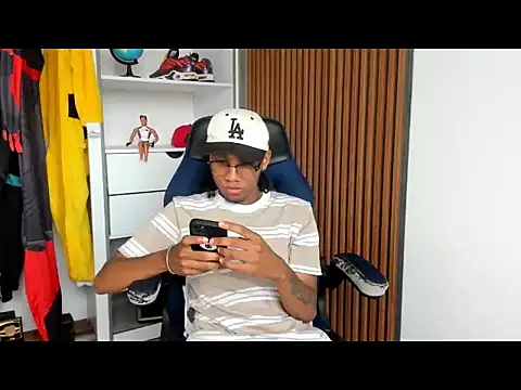 yandi hot online show from 03/02/26, 02:13