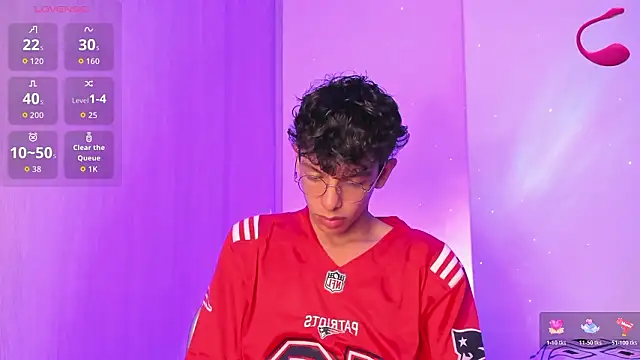 Snapshot of Maxfrost1 chatting on 03/01/26, 01:29 Maxfrost1 online show from 03/01/26, 01:29