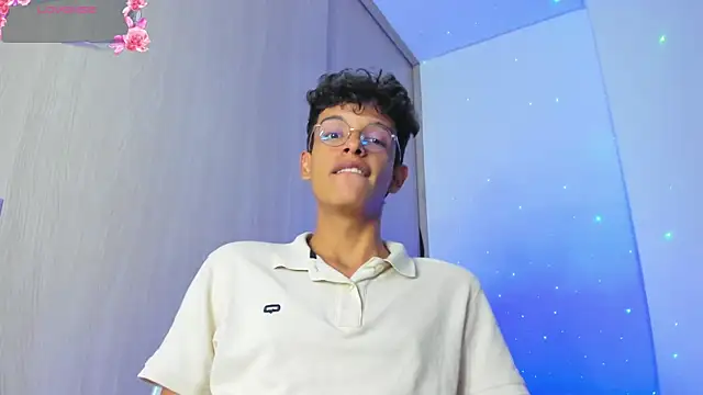 Maxfrost1 online show from 04/07/26, 02:23