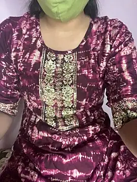 Snapshot of roshni_malhotra chatting on 03/28/26, 10:20 roshni malhotra online show from 03/28/26, 10:20