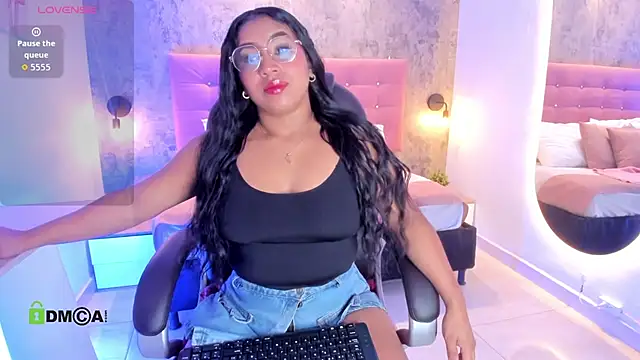 Snapshot of brithanycampbell chatting on 06/20/26, 12:08 brithanycampbell online show from 06/20/26, 12:08
