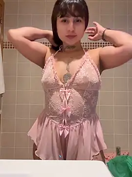 ProductiveCleat258 online show from 04/15/26, 07:32