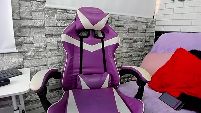 Snapshot of Sienna_Lux01 chatting on 02/28/26, 11:44 Sienna Lux01 online show from 02/28/26, 11:44