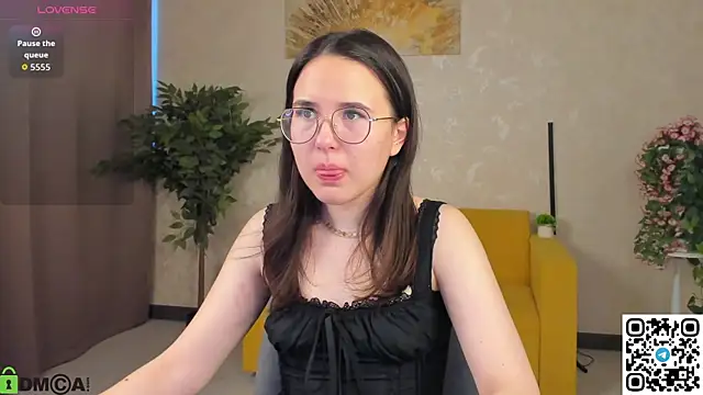 leylamirage online show from 03/30/26, 01:01