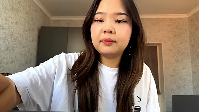 Snapshot of RegenaLandauer chatting on 03/01/26, 06:59 RegenaLandauer online show from 03/01/26, 06:59