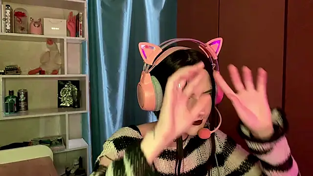 Snapshot of MabelDefina chatting on 02/23/26, 11:07 MabelDefina online show from 02/23/26, 11:07