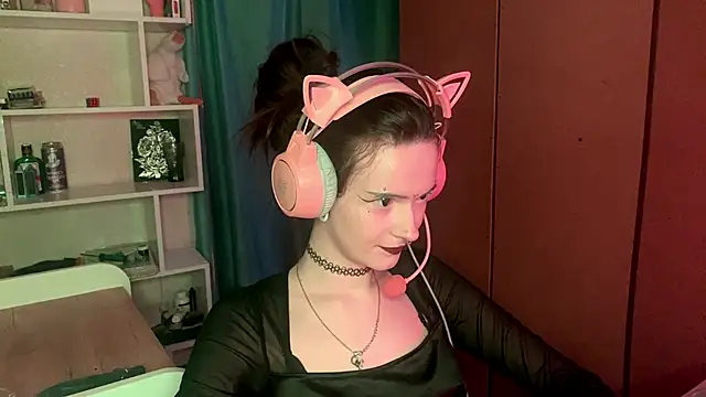 Snapshot of MabelDefina chatting on 02/24/26, 11:08 MabelDefina online show from 02/24/26, 11:08