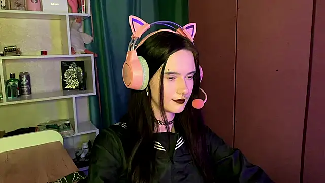 Snapshot of MabelDefina chatting on 02/27/26, 11:10 MabelDefina online show from 02/27/26, 11:10