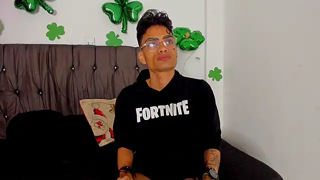 Gay Red Room online show from 04/18/26, 02:59