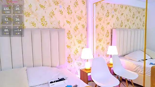 Khloe Moon online show from 04/21/26, 12:11