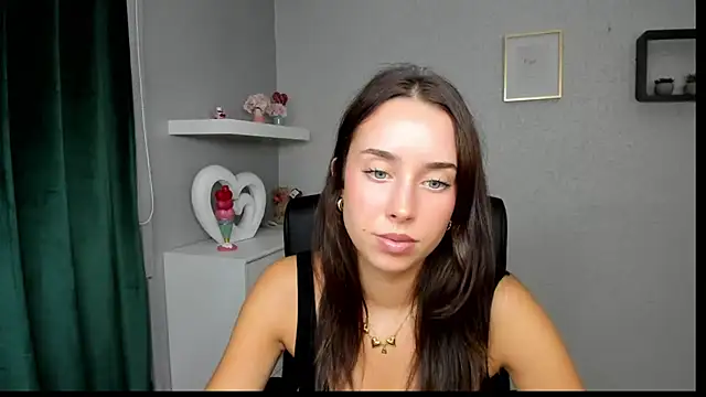 AdeleSolo online show from 07/16/26, 05:35