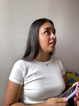 I Samanthaa online show from 03/25/26, 10:05