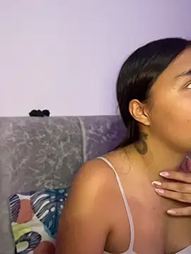 I Samanthaa online show from 04/13/26, 10:59