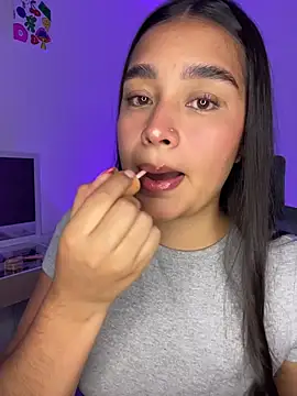I Samanthaa online show from 07/08/26, 10:58