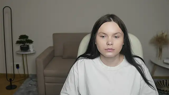 Snapshot of LeilaErcolani chatting on 02/20/26, 12:49 LeilaErcolani online show from 02/20/26, 12:49