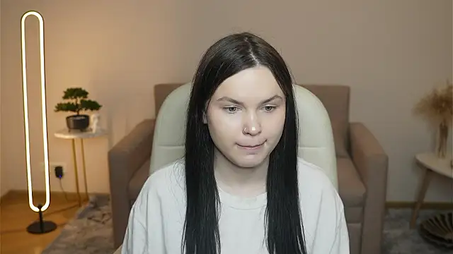 Snapshot of LeilaErcolani chatting on 02/22/26, 11:31 LeilaErcolani online show from 02/22/26, 11:31