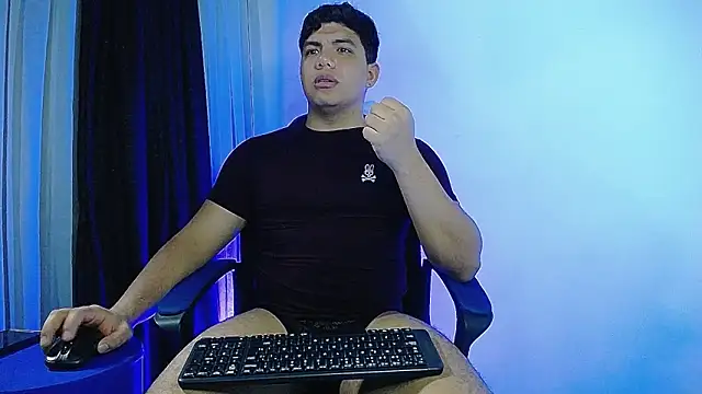 Uriel Ray  online show from 03/02/26, 09:32