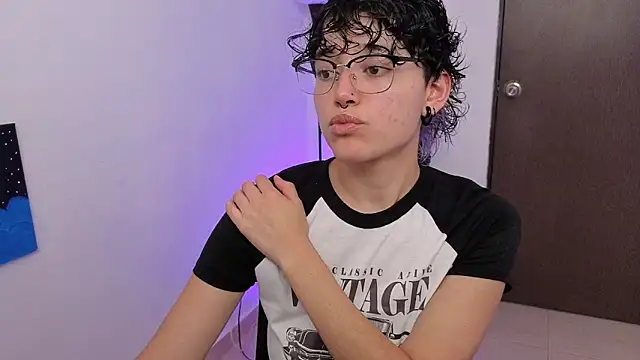 jeroharper  online show from 04/21/26, 08:01