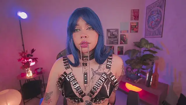 violette clerk1  online show from 02/28/26, 08:43