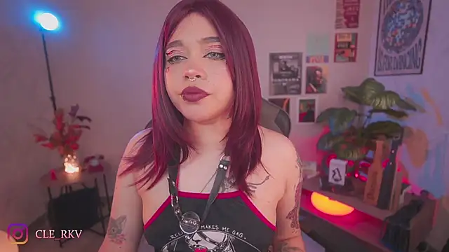 violette clerk1  online show from 03/18/26, 08:01