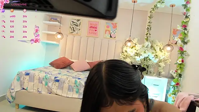 Mia Bailey  online show from 03/19/26, 03:10