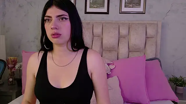 IsabellaRossi online show from 04/12/26, 04:23