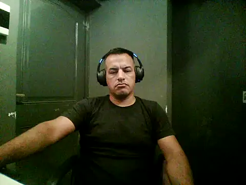 Valenthe26 online show from 02/17/26, 05:37