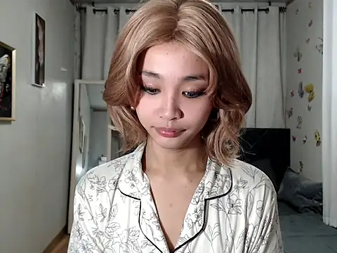 Snapshot of Ur_innocent_womenXxx chatting on 03/03/26, 06:41 Ur innocent womenXxx online show from 03/03/26, 06:41