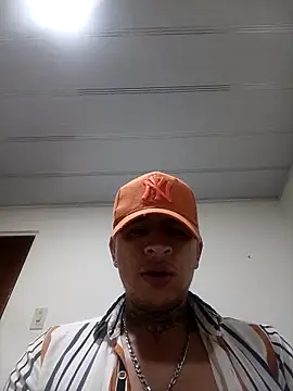 Snapshot of Valentino_dominusSex chatting on 02/22/26, 10:14 Valentino dominusSex online show from 02/22/26, 10:14