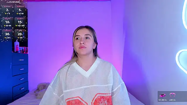 saradiazxxx online show from 07/06/26, 07:38