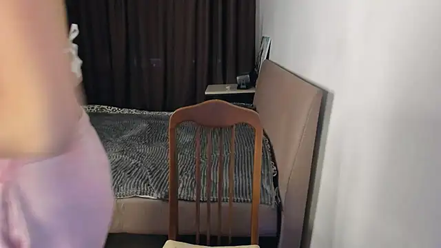 moon bloom online show from 04/01/26, 10:18