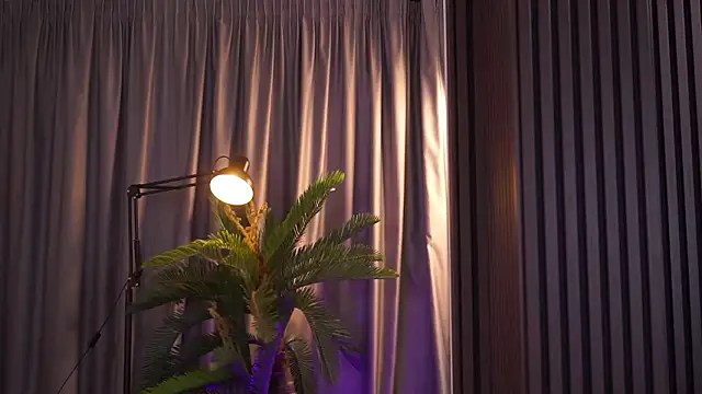 YanaSultana online show from 03/12/26, 09:15