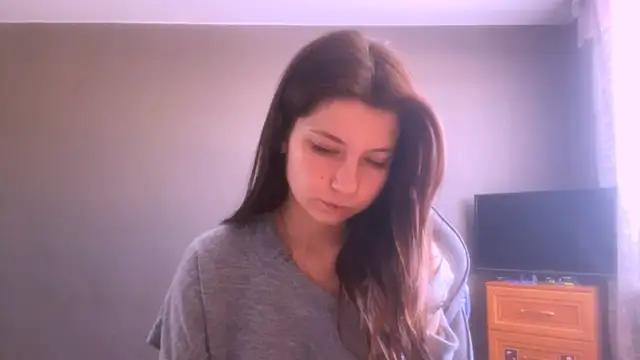 LunnaBliss online show from 03/22/26, 09:45