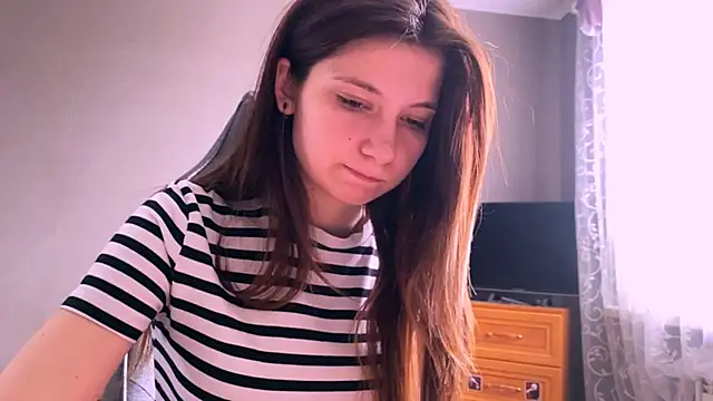 LunnaBliss online show from 04/24/26, 12:40