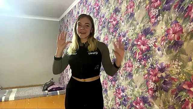 Snapshot of StephanieMarin chatting on 02/21/26, 02:40 StephanieMarin online show from 02/21/26, 02:40