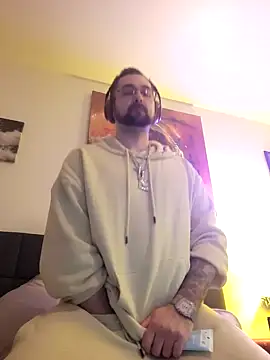 LargeLith online show from 03/06/26, 10:17