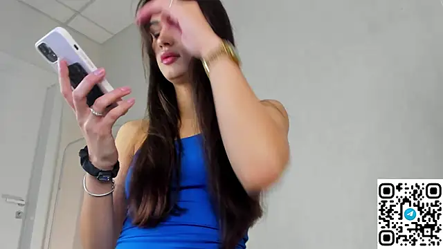 Adele Lanea online show from 04/08/26, 08:47