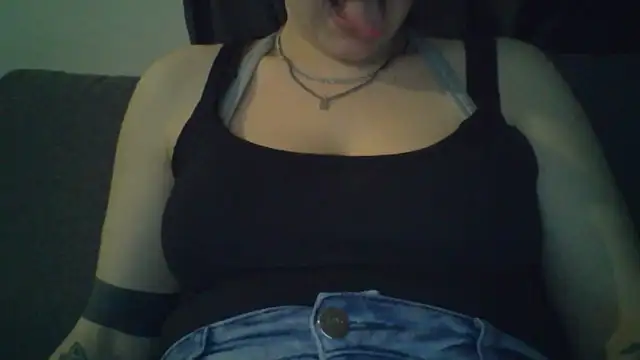 Snapshot of Geileboef28 chatting on 02/21/26, 06:53 Geileboef28 online show from 02/21/26, 06:53