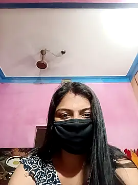 Snapshot of Sexy_b0udi chatting on 02/23/26, 05:43 Sexy b0udi online show from 02/23/26, 05:43