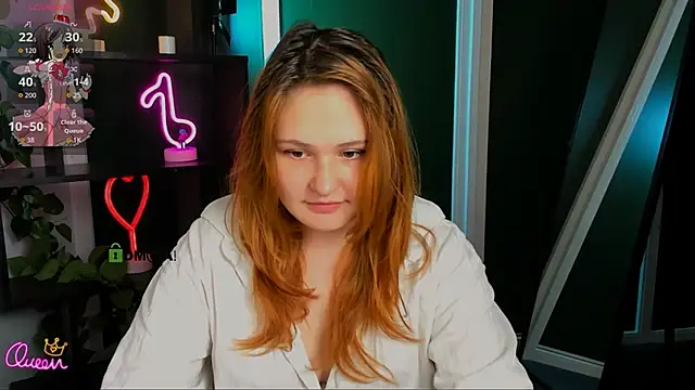 polly-cute online show from 04/22/26, 06:53